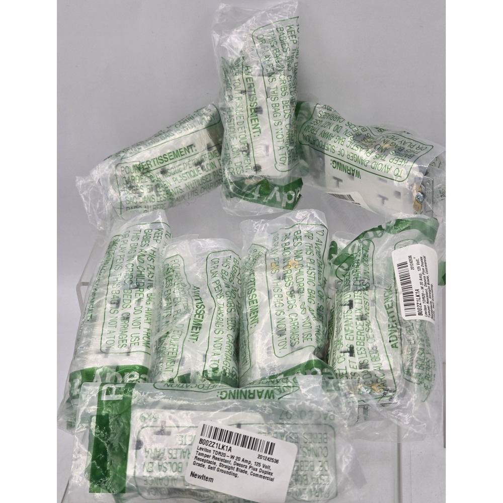 8‎ Lot - LEVITON 16342-W DUPLEX RECEPTACLES 20AMP, 125 VOLT, 2P, 3W, White NEW